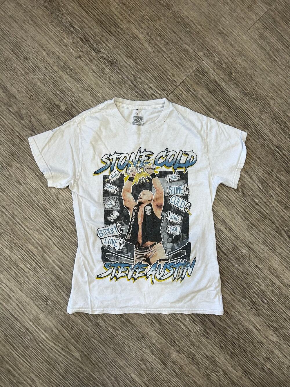 WWE Legends Stone Cold Steve Austin T Shirt Small White Beer Cans Graphic Tee